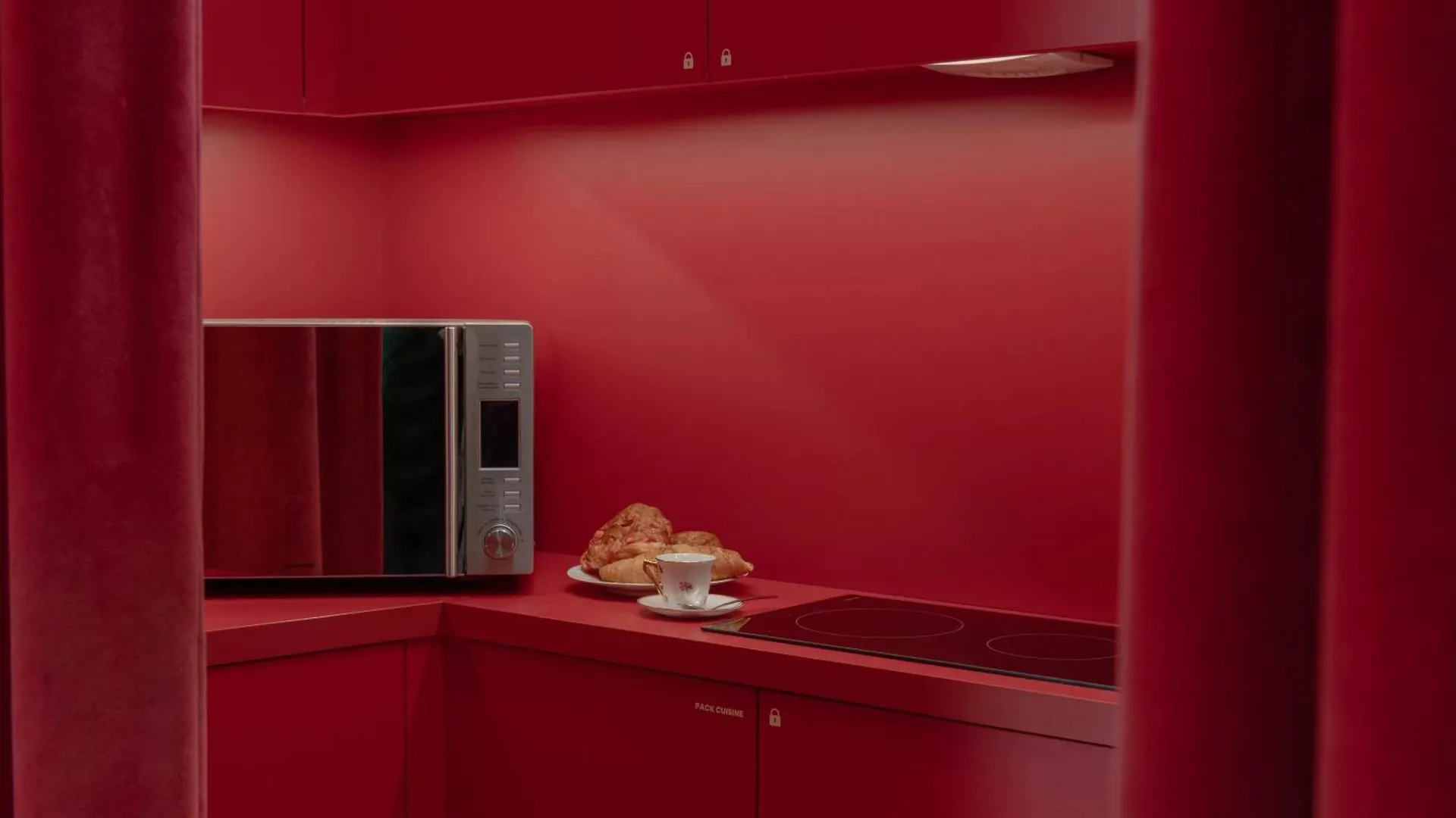 ** Hotel Mihotel Le Gourguillon Lyon France