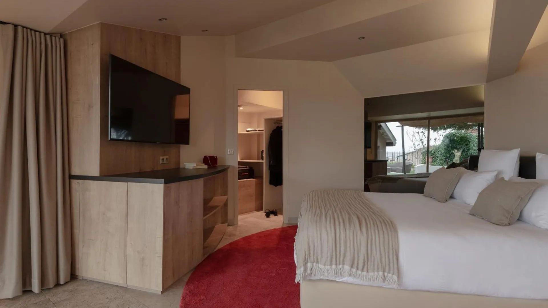 Mihotel Le Gourguillon Lyon 2*,  France