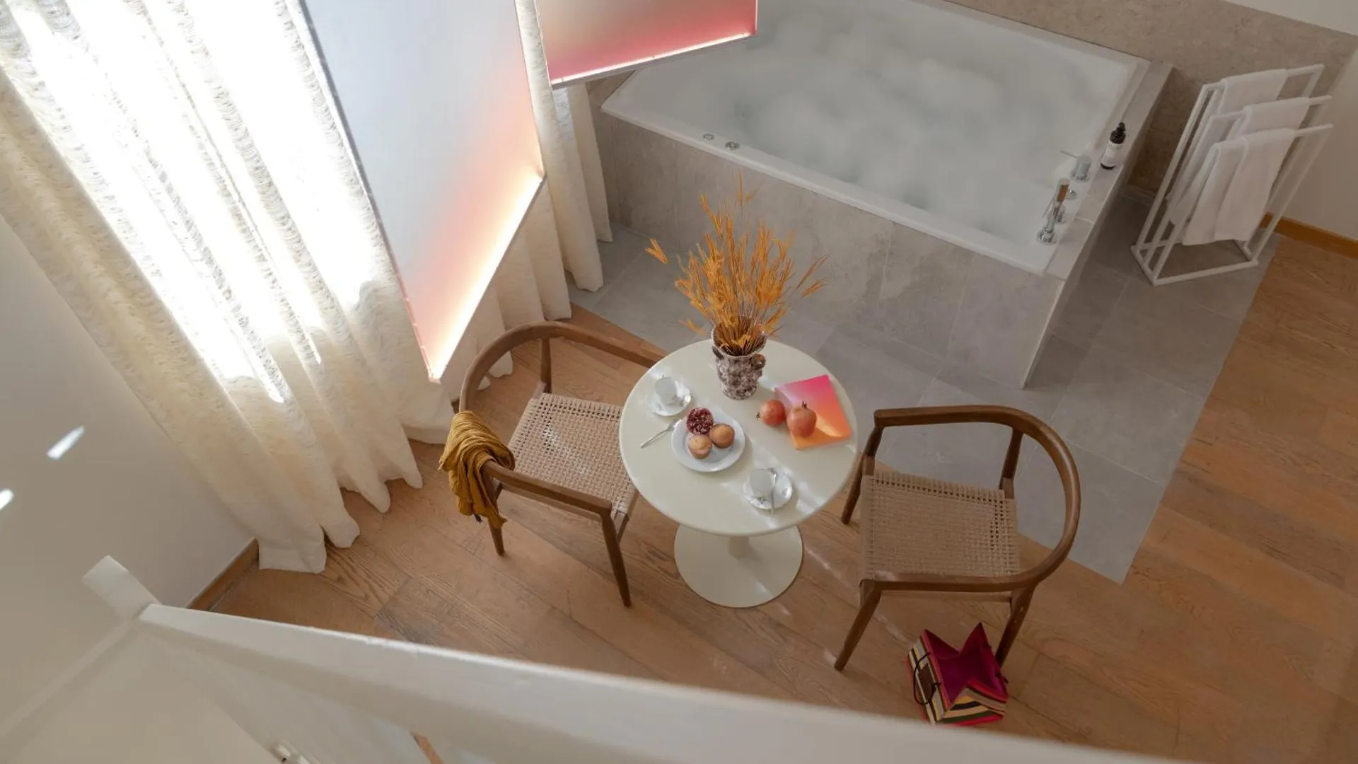 ** Hotel Mihotel Le Gourguillon Lyon France