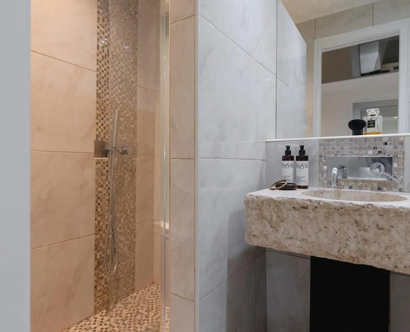 Mihotel Le Gourguillon Lyon