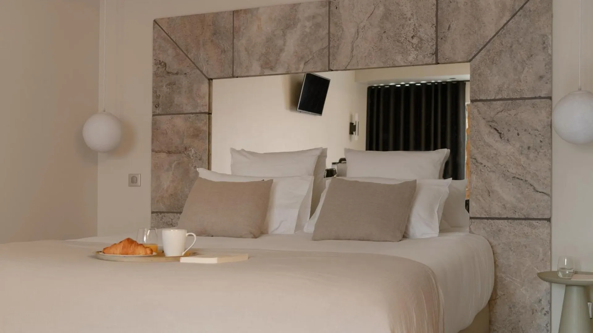 Mihotel Le Gourguillon Lione 2*,  Francia