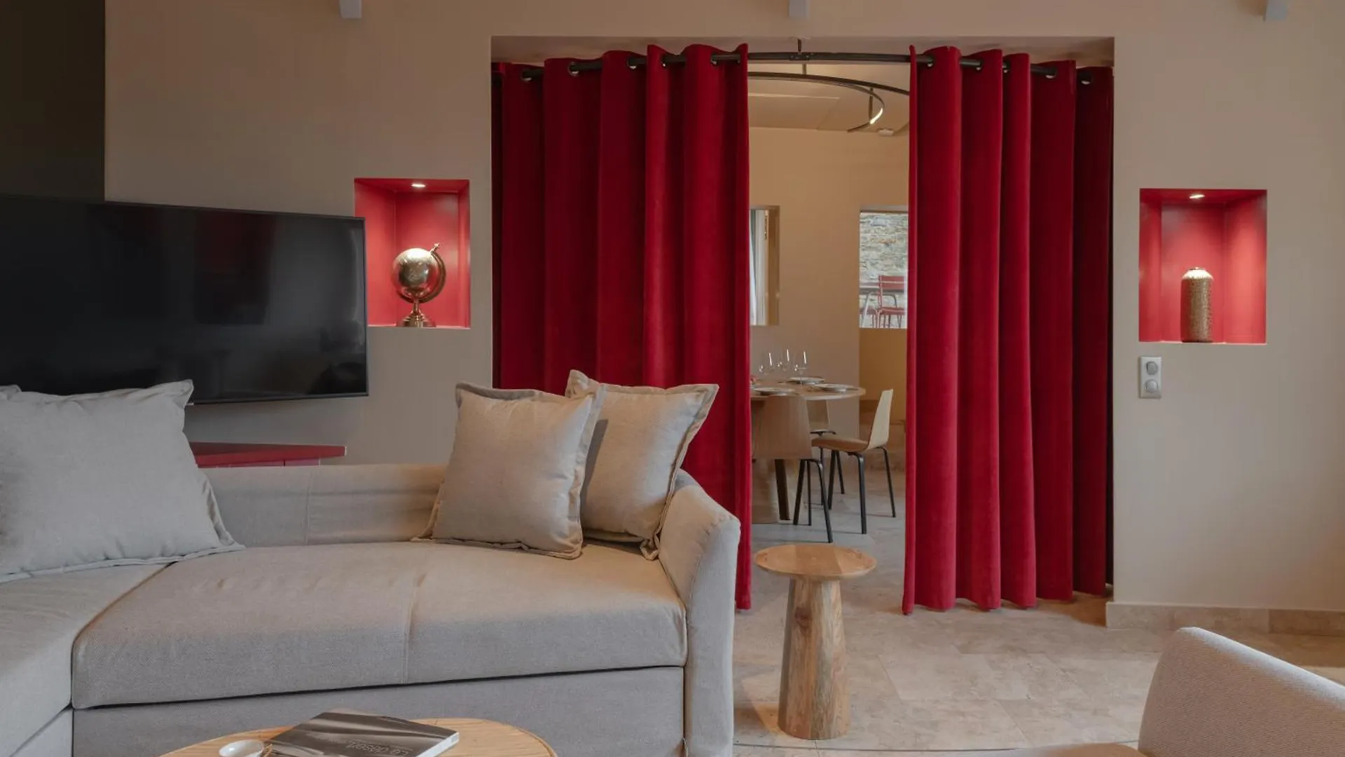 Mihotel Le Gourguillon Lyon France