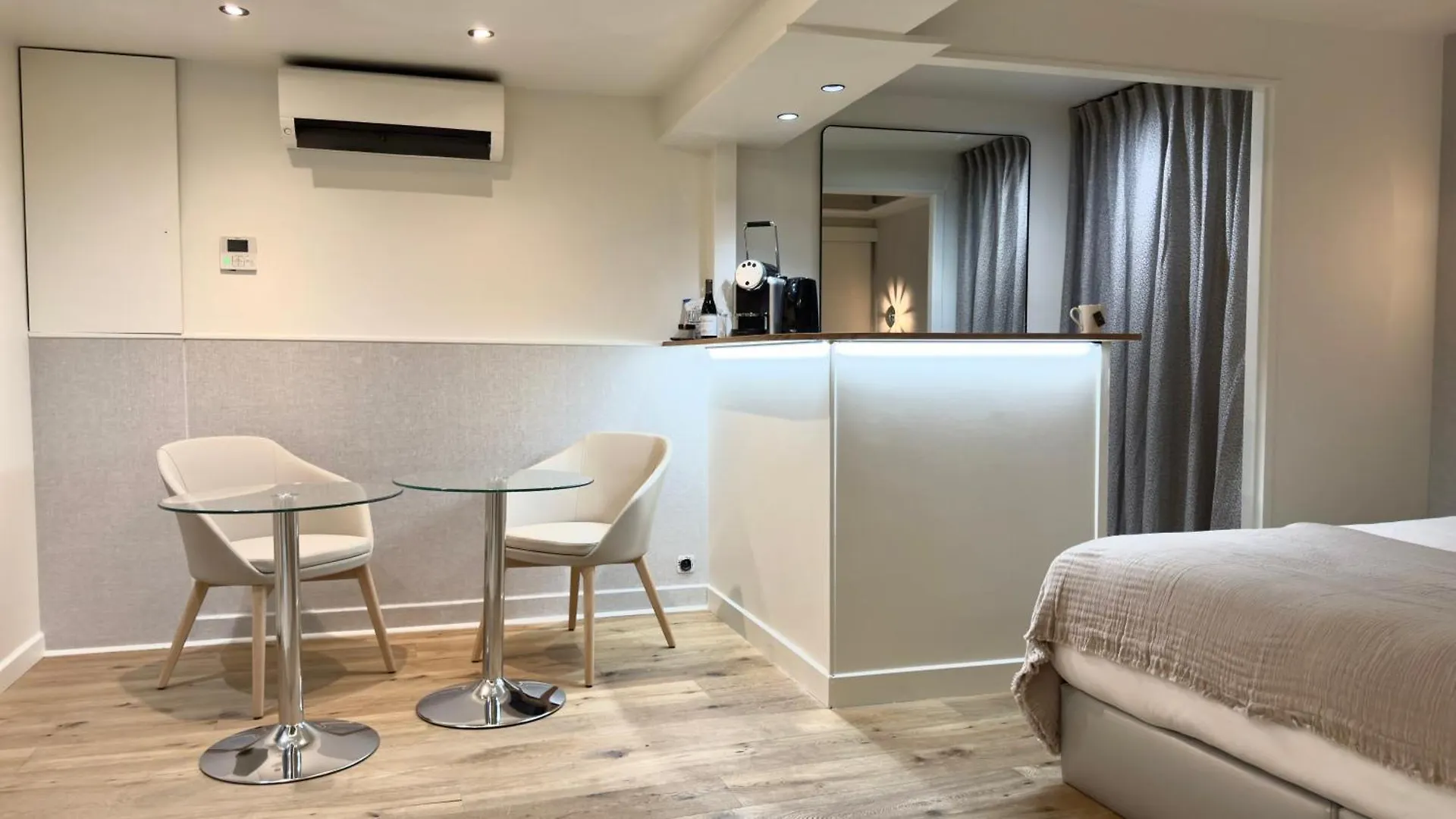 Mihotel Le Gourguillon Lyon Hotel