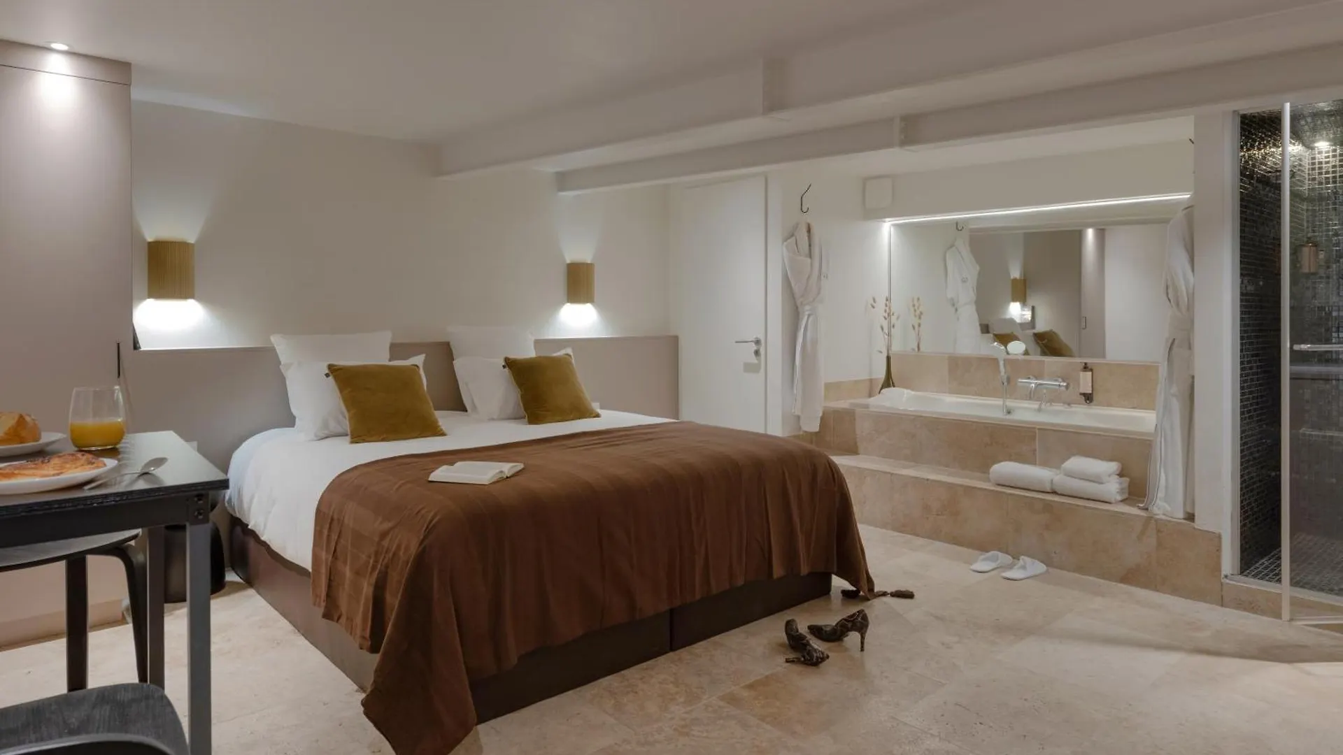 Mihotel Le Gourguillon Lyon Hotel