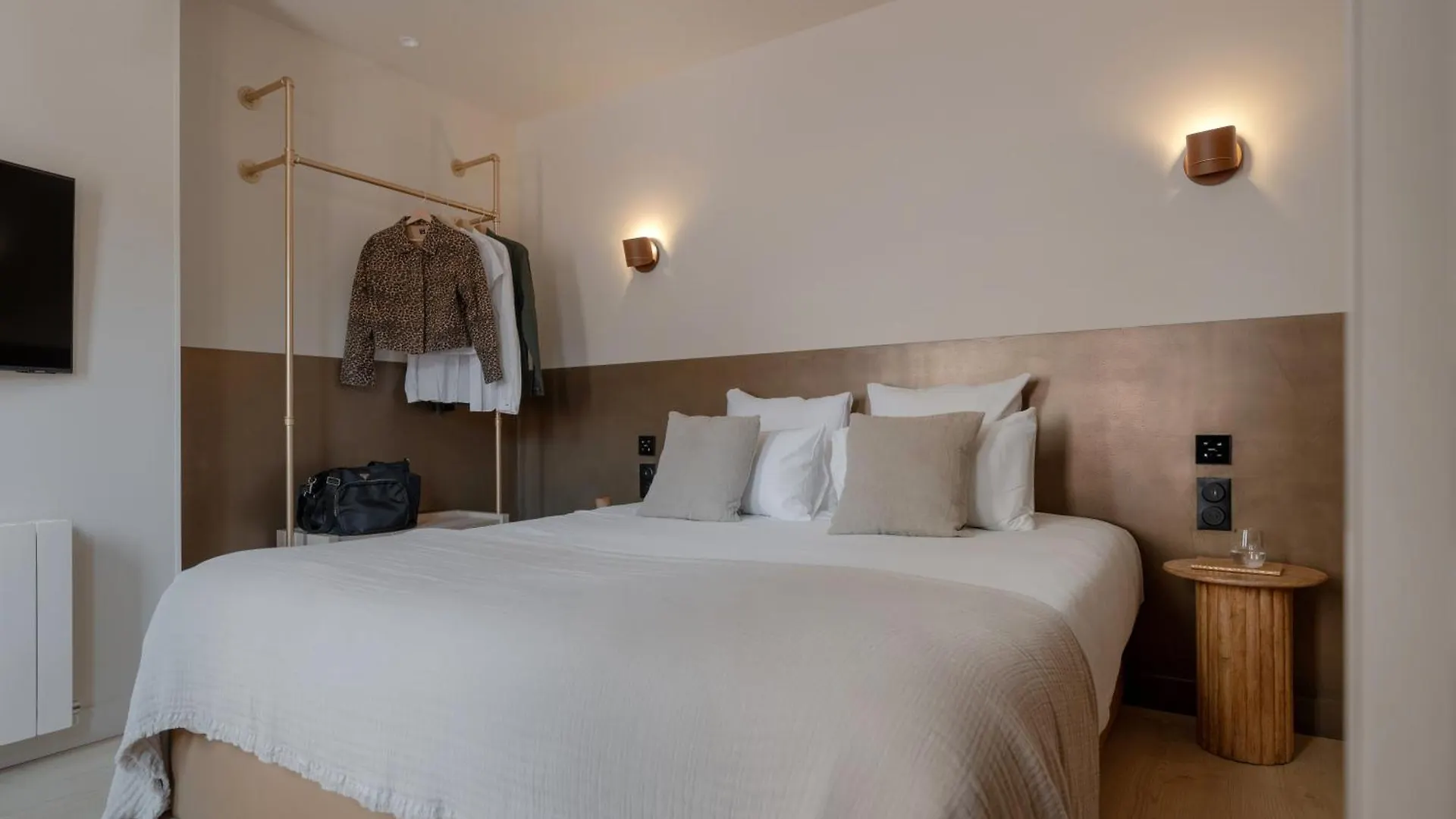 Mihotel Le Gourguillon Lyon Hotel